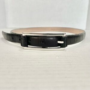 Classic Luxury Chic Black Croc-Embossed Leather Belt w/ Silver Buckle Women’s M